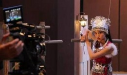 绝色蛊师免费观看在线