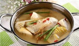 娱乐吃瓜酱鸡汤视频,揭秘娱乐圈背后的温馨故事